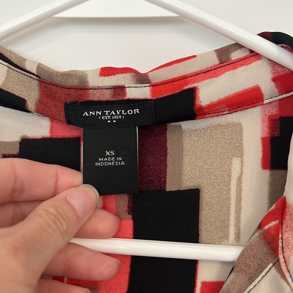 Ann Taylor button down  tunic - Picture 2 of 2